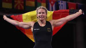 olympia 2021 vielseitigkeitsreiterin julia krajewski holt gold stern de