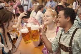 La première édition était sous le signe du renouveau d'une brasserie à haybes, et le lancement de cours de brassage au clos belle rose. Covid 19 Allemagne La Fete De La Biere De Munich L Oktoberfest Annulee Pour La Deuxieme Annee Actu Strasbourg