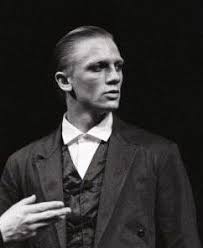 He is best known for playing james bond in the eponymous film series, beginning with casino roya. Katekier Daniel Craig 19 Yrs Old At National Youth Theatre Daniel Craig Young Daniel Craig Bond Daniel Craig 007