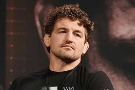 Two Michigan football offensive lineman make the Outland Trophy Watch List