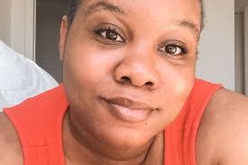 Adele Ashley's Instagram, Twitter & Facebook