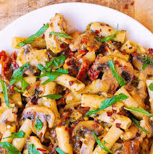 Pin On Easy Creamy Chicken Pesto Pasta