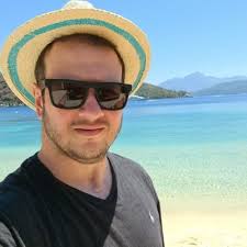 Şahan gökbakar (born 22 october 1980) is a turkish comedian and film actor. Sahan Gokbakar Sgokbakar Twitter