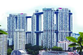 本站提供的新加坡区号页面不仅包括新加坡国际长途电话区号的新加坡国家/地区代码，而且提供新加坡内部的城市区号、新加坡移动电话号码前缀、新加坡电话号码升位方案、从新加坡拨出国内国际长途电话前缀等其它网站很少提供的全面有用信息。 另外，您还可以参看 邮政编码查询 ： 新加坡邮编 。 æ–°åŠ å¡ç»„å±‹ è¿™è¾¹é£Žæ™¯ç‹¬å¥½