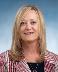 Erin Reasoner's Instagram, Twitter & Facebook