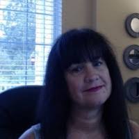 Karen Stagg's Instagram, Twitter & Facebook