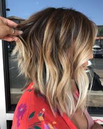 Cheveux degrade mi long frontal hairstyles medium hair styles wig hairstyles. 30 Modeles De Carre Plongeant Mi Long Sublimes