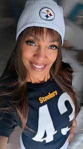 Gina East's Instagram, Twitter & Facebook