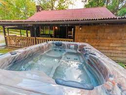 To escape from everything, book a secluded cottage with a hot tub. Pennsylvania Vacation Rentals With Hot Tubs Flipkey