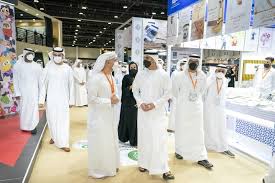 مدينة أبوظبي (تنطق محليًّا بوظبي) هي عاصمة دولة الإمارات العربية المتحدة وعاصمة إمارة أبوظبي. Ø®Ø§Ù„Ø¯ Ø¨Ù† Ù…Ø­Ù…Ø¯ Ø¨Ù† Ø²Ø§ÙŠØ¯ ÙŠÙØªØªØ­ Ù…Ø¹Ø±Ø¶ Ø£Ø¨ÙˆØ¸Ø¨ÙŠ Ø§Ù„Ø¯ÙˆÙ„ÙŠ Ù„Ù„ÙƒØªØ§Ø¨ ÙÙƒØ± ÙˆÙÙ† Ø«Ù‚Ø§ÙØ© Ø§Ù„Ø¨ÙŠØ§Ù†
