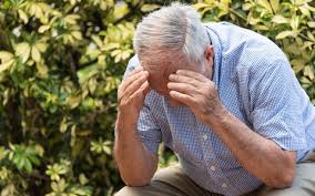 Har i lang tid trodd jeg har hatt en analfissur, men sjekket med speil i dag og så en slags begynnende hemoroide i åpningen. Analkloe Vitusapotek