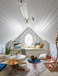 An attic bedroom is usually associated with romance because it's perfect to get some privacy. Best Attic Playroom Ideas Discover A Whole Lot Of Fun Indoors