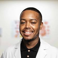 Elise Root's Instagram, Twitter & Facebook