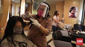 Hal inilah yang mendorong kami untuk berbagi kepada semua kalangan yang berkeinginan untuk. Potong Rambut Di Salon Jakarta Wajib Punya Bukti Vaksin