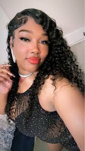 Candace Russell's Instagram, Twitter & Facebook