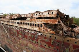 Every dollar is on screen and the imagery is compelling. Raise The Titanic And Its 5 Million Replica Liner Den Of Geek