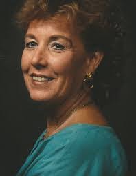 Eloise Jeffery's Instagram, Twitter & Facebook