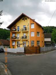 Complexul turistic sambata de sus, este situat la mai putin de 30 de din 25 decembrie 2014 pensiunea isi asteapta turistii, pelegrini care sosesc in aceasta zona. Vila Ioana Impresii Vila Ioana Geoagiu BÄi Geoagiu Geoagiu BÄi Amfostacolo