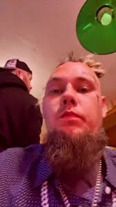 Get my back I’m supposed to be dieting 😬😩@jessicasimpson2.0 is going to  be mad #fyp #diet #healthfood #couples #foodie #pizza #concert #fjoutlaw  #trailertalk