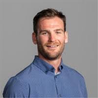 Kathleen Hayter's Instagram, Twitter & Facebook