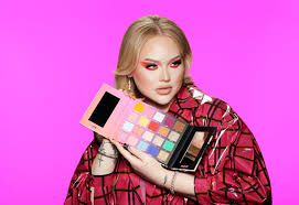 As of october 2020, her channel has gained over 13 million subscribers. Nikkietutorials Shows Off New Make Up Partnership With Beauty Bay