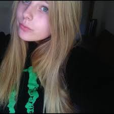 Elizabeth Shell (@_elizabethshell)