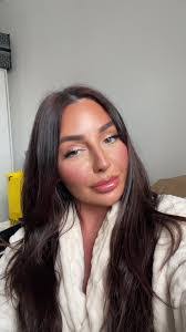 Carla Kent's Instagram, Twitter & Facebook