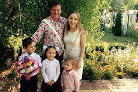 Женат на актрисе наталии денисенко. Kto Zheny U Akterov Seriala Papanki Customs News