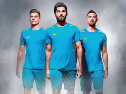 Die spieler des vfb stuttgart in sondertrikots im spiel gegen mainz. Jako Posts Facebook