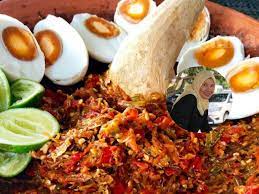 Resep dan cara membuat sambal bajak ayam goreng. Hampir 500 Ribu Tonton Video Resipi Sambal Gesek Ikan Bilis Sedap Sheila Rusly Ini Mingguan Wanita