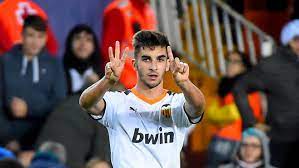 T he extraordinary rise of valencia youngster ferran torres has not gone unnoticed at real madrid. Valencia Vs Real Madrid Ferran Torres An Impossible Signing For Real Madrid Marca In English