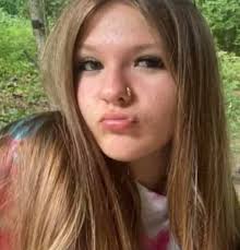 On the night of March 4, 1986, 25‑year‑old Darla Melissa Harper vanished  from her apartment in Gravel Ridge, Arkansas, just outside of Little Rock.  Darla was petite—between 5'3” and 5'5”, around 115