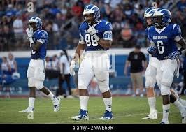 Apopka tight end Jalen Carter (88) and running back Akeem Brown (6) set up  for a play during a high school football game against Dr. Phillips Friday,  Sept. 14, 2018, in Apopka,