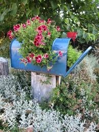 This post is beautifully illustrated with inspiration galore. 27 Repurposed Diy Junk Gardens With Rustic Style Homemydesign
