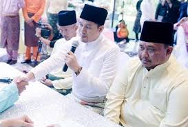 Ini semua untuk mengelakkan penularan virus bahaya yang boleh meragut nyawa. Jep Sepahtu Dan Isteri Selepas Sehari Diijabkabulkan Sebagai Suami Isteri Pelawak Jep Sepahtu Dan Sari Yanti Mengelak Untuk Ditemubual Wartawan Kakhgiz