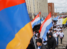 В них участвуют 25 политических сил: Partiya Pashinyana Vyigrala Vybory V Parlament Armenii