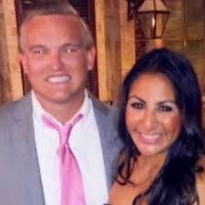 Courtney Constantino's Instagram, Twitter & Facebook