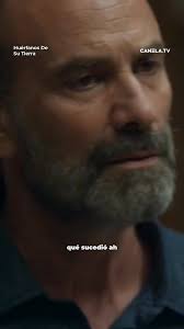 Jon Bon Jovi y Diego Luna en esta historia digna de este mes de octubre de  terror! 🧛🏻‍♂️🎃👻 Un cazador de vampiros, duro como el acero, está  casando en el corazón de