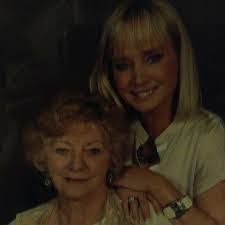 Karen Dantzler's Instagram, Twitter & Facebook