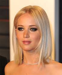 Jennifer Lawrence Medium Straight Light Champagne Blonde Bob Haircut Blonde Bob Haircut Jennifer Lawrence Hair Medium Hair Styles