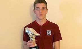 Signed from derby in 2018, the son of former stoke player rory scored 24 times in. Manchester City Chase 16 Year Old Derby Starlet Liam Delap Son Of Stoke Throw In Specialist Rory Daily Mail Online