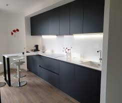 Cuisine Noire Et Bois Moderne Sans Poignee Cuisine Noire Et Bois Cuisine Noire Meuble Cuisine