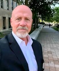 Did y'all have mood rings to, I loved mine