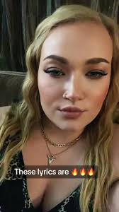 Shelby Kay Dont Need Saving Lyrics