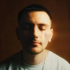 roses never clothe themselves