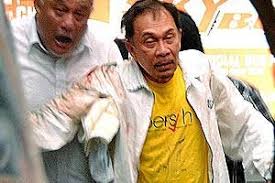 Panel tiga hakim diketuai datuk.aziah ali yang bersidang bersama hakim datuk ahmadi asnawi dan tan sri idrus harun itu mengekalkan hukuman terhadap mohammd zul shahril suhaimi, mohammad sharafe matt noh dan azizi aizat ibrahim atas tuduhan membunuh zara eleena omar peter dan. Post Himpunan Bersih Polis Mohon Waran Tangkap Untuk 13 Individu Termasuk Anwar Apa Yang Tersirat
