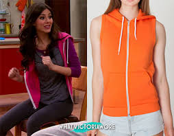 Victoria Justice As Tori Vega In The Victorious Season 3 Episode The Hambone King Tori Wore A American Apparel Unisex Victoria Justice Vegas Outfit Outfits