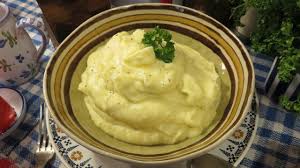 Recette Simple Puree De Pommes De Terre A L Ancienne Mere Mitraille Canal Gourmandises Youtube En 2020 Puree Pomme De Terre Puree De Pomme Pomme De Terre