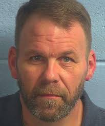 Former Etowah jailer faces sexual misconduct, contraband charges