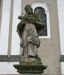 Března roku 1729, tedy tři sta šestatřicet let po své smrti svatořečen. Sv Jan Nepomucky Sluknov Cesko